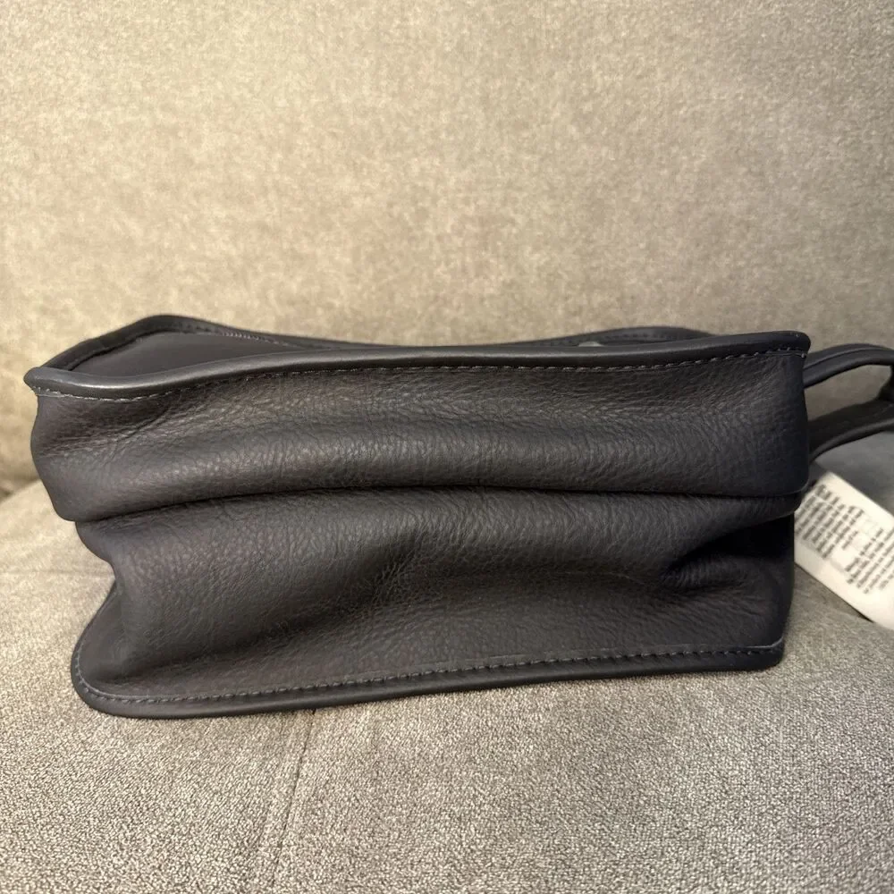 NWT Claire Chase Executive Dopp Kit Leather Travel Toiletry Bag Navy Org $149 - Picture 3 of 8